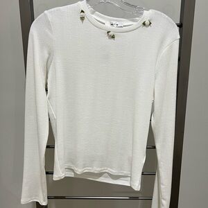 Sadie and Sage pointelle long sleeved top.